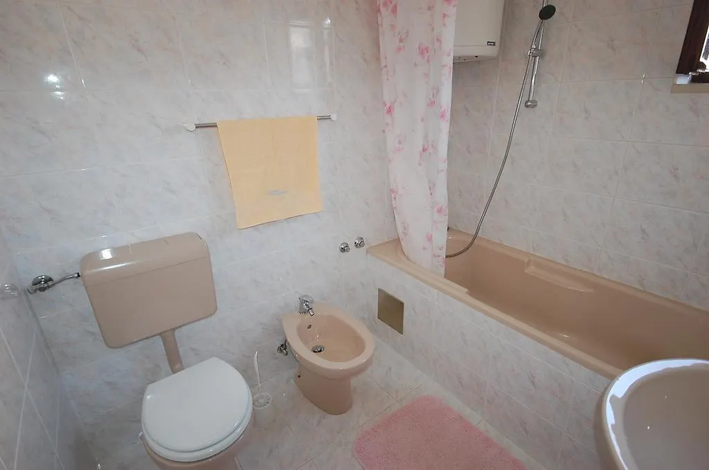 Apartment Djuka Njivice