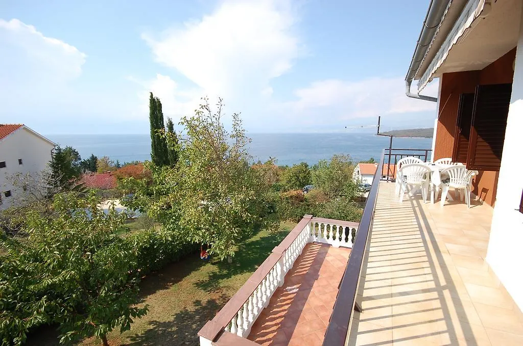 Apartment Djuka Njivice
